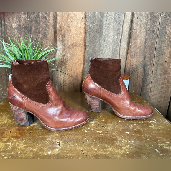 Frye Tessa Zip Short Womens Redwood Leather Ankle Bootie - Size 6 - with box - Picture 2 of 13